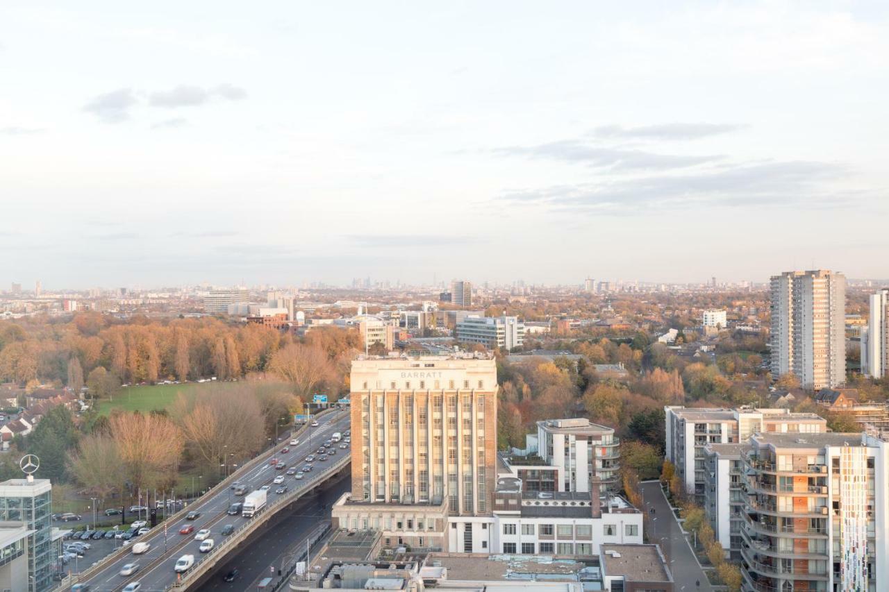 Kew Eye Apartments Brentford London Eksteriør bilde